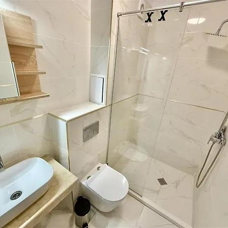 Menada Aphrodite Apartment